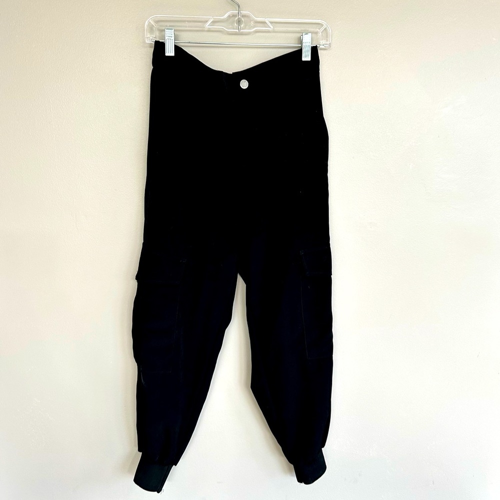 Zara Black Joggers w cargo pockets - small